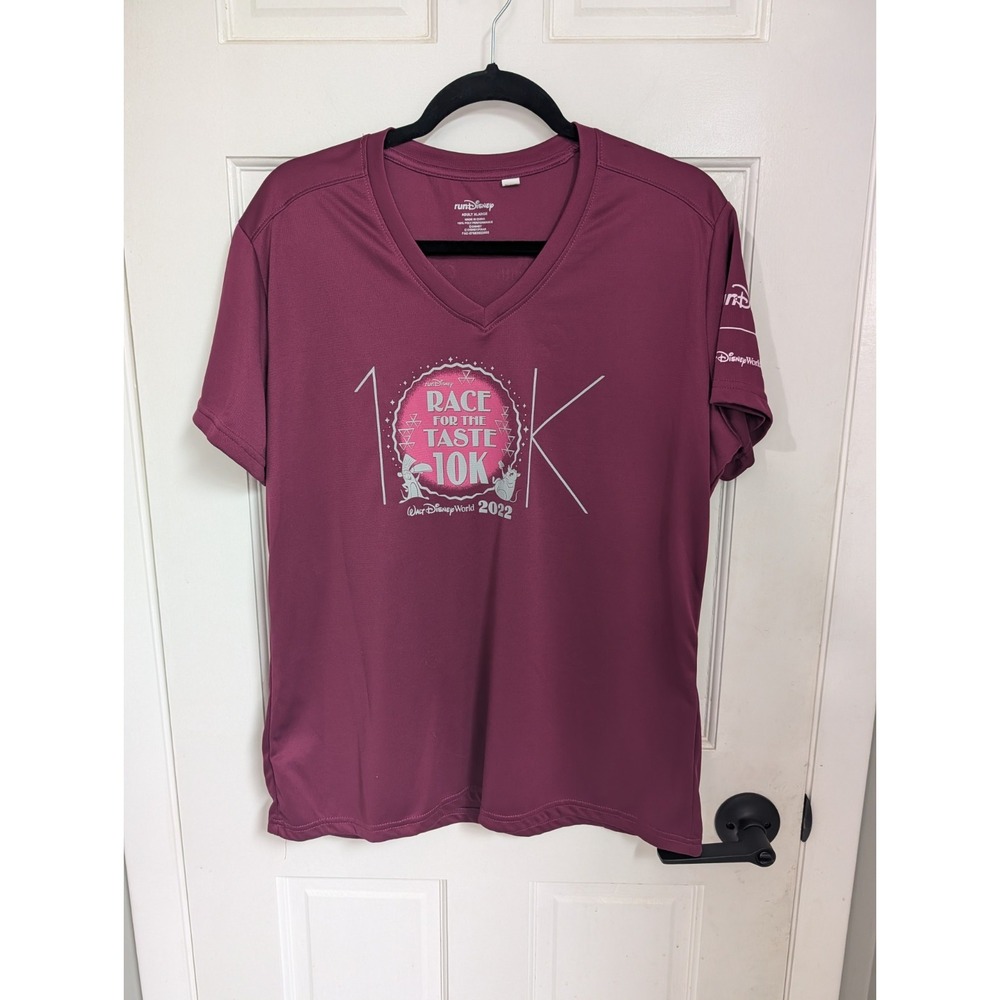 Run Disney Race for the Taste 10K 2022 Ladies XL Wine Short Sleeve T-Shirt.